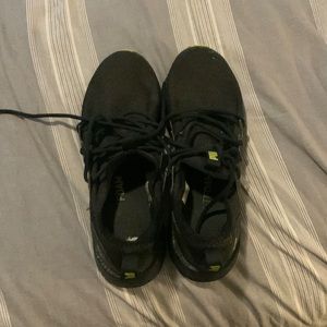 Mens size 10.5 puma shoes